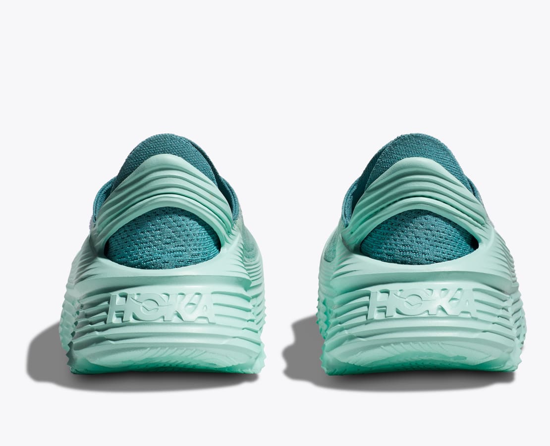 HOKA リストア TC RESTORE TC ラクすぎると話題のHOKA「RESTORE TC」を実際に履いてみたところ